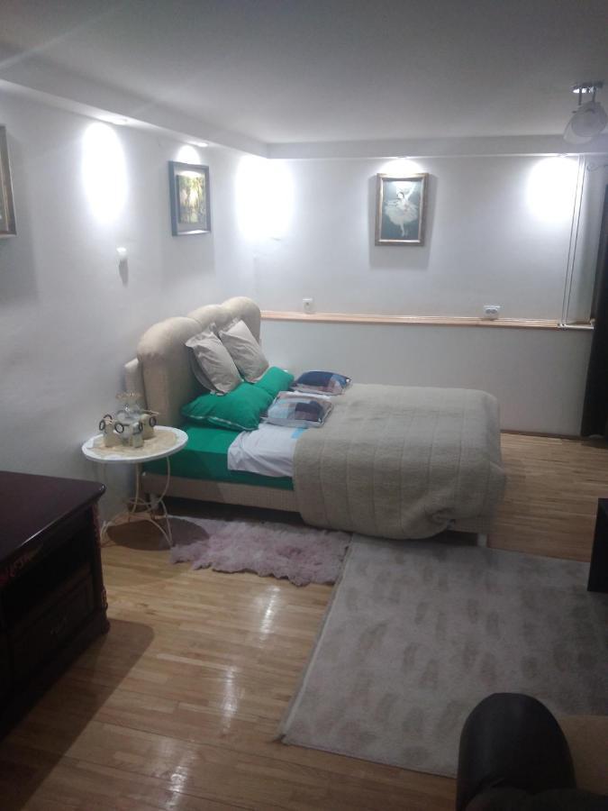 Goksi Apartment Суботица Экстерьер фото